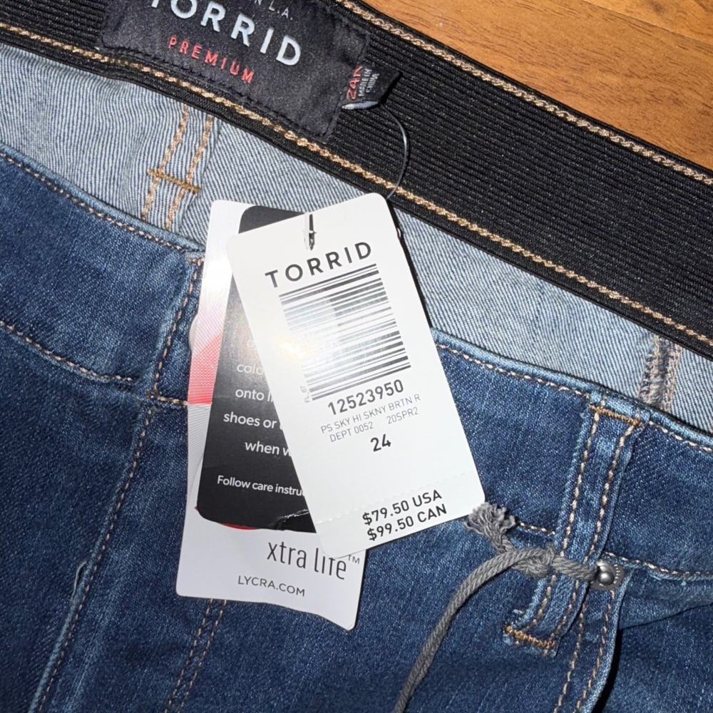 Torrid Premium Sky High Skinny Jeans 24R Plus Size Dark Wash Denim NWT classic - Picture 4 of 5